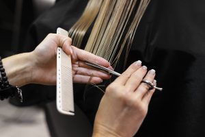 Corte de Cabello y Técnicas Complementarias
