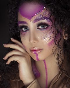 Aplicación del Maquillaje de Fantasía Facial y Corporal
